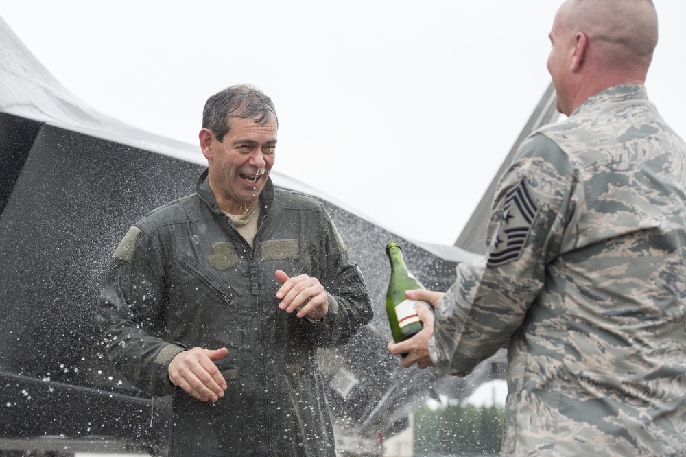 Lt. Gen. Ken Wilsbach Fini-flight