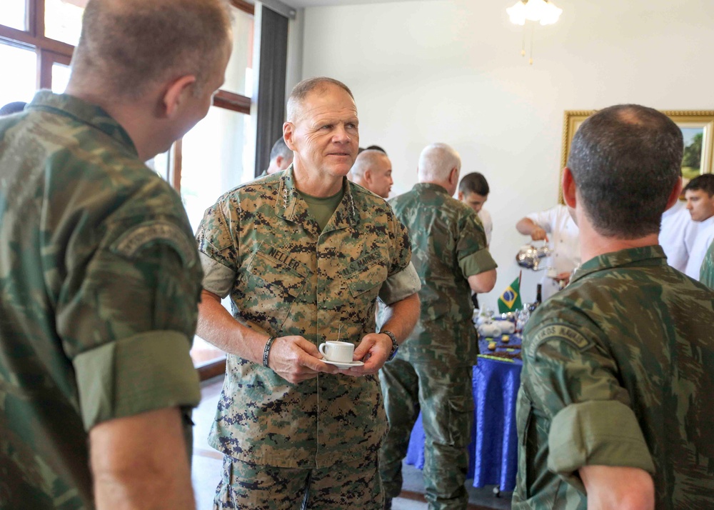 CMC Visits SOUTHCOM