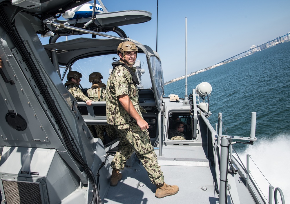 CRG 1’s Mark VI Patrol Boat Participates During the 2Oth Annual Surface Navy Association (SNA) Westcoast Symposium