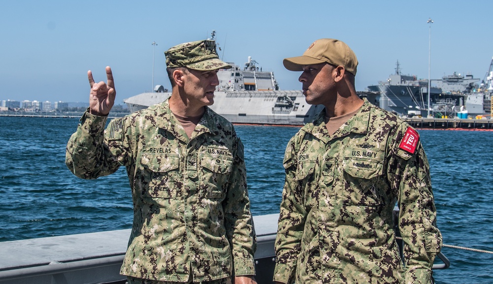 CRG 1’s Mark VI Patrol Boat Participates During the 2Oth Annual Surface Navy Association (SNA) Westcoast Symposium