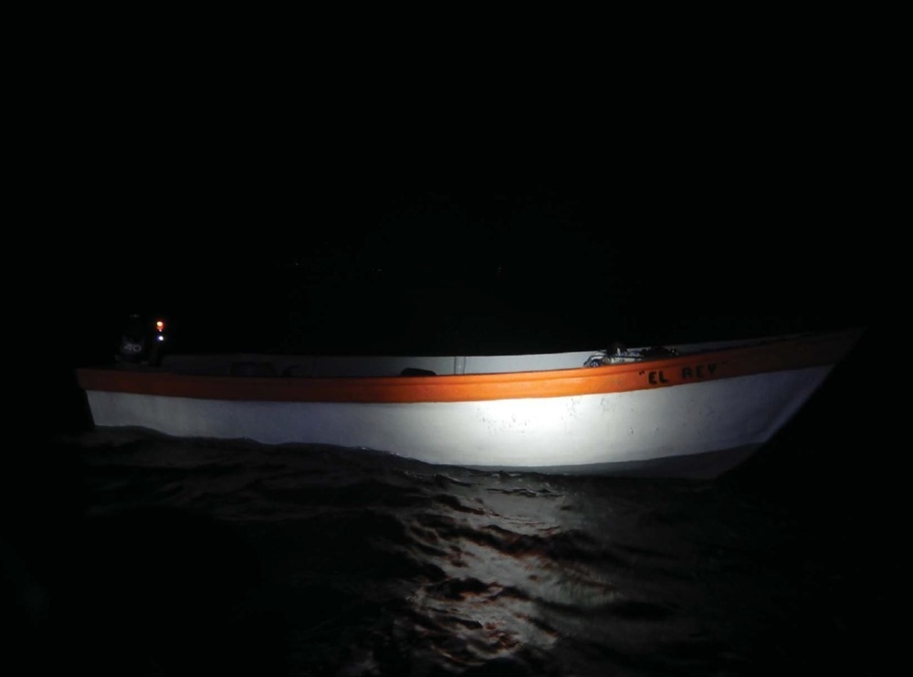 Coast Guard repatriates 5 migrants to the Dominican Republic following at-sea interdiction off Puerto Rico