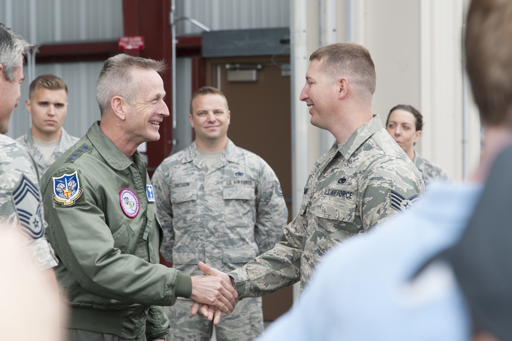 NORAD Commander Congratulates Alert Airmen