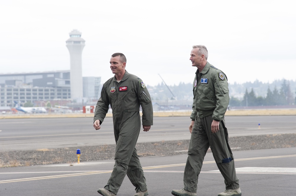 NORAD Commander Congratulates Alert Airmen