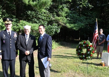 Wreath-laying ceremony honors WWII Italian prisoner of war buried near Fort Drum