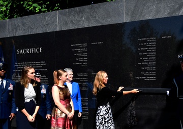 MOH family and guests attend Tech. Sgt. John Chapman's name unvieling at the Air Force Memorial