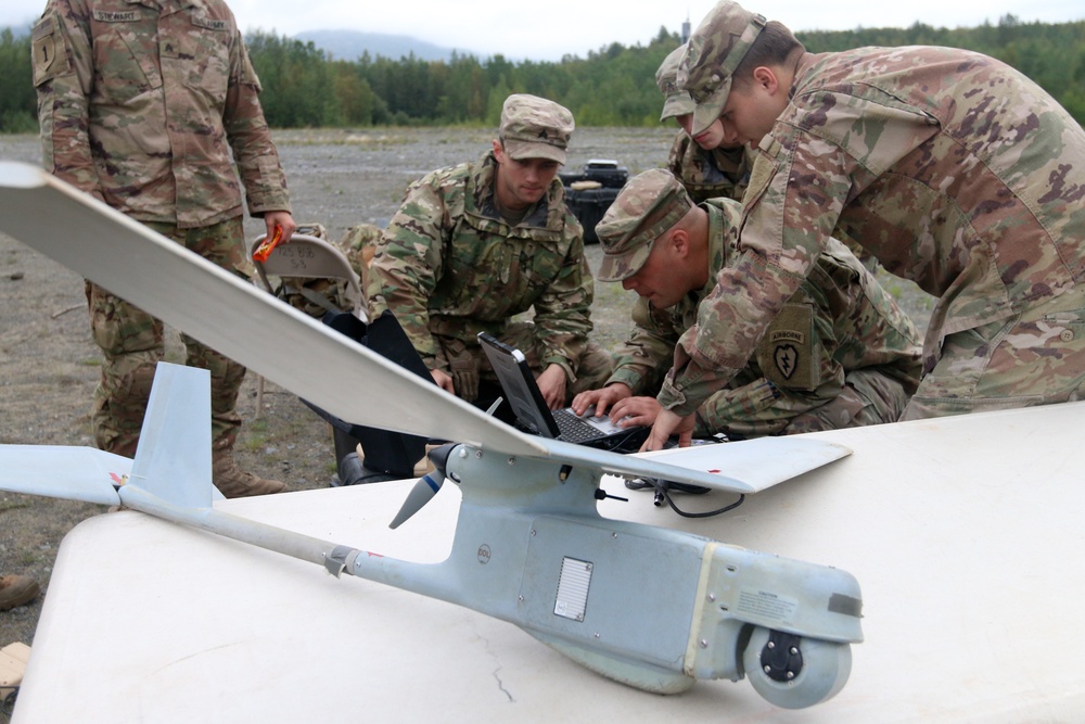 Paratroopers train to fly drones