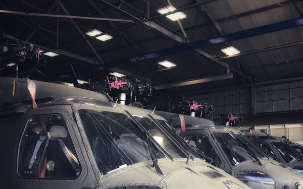 25th ID preapres for Hurricane Lane