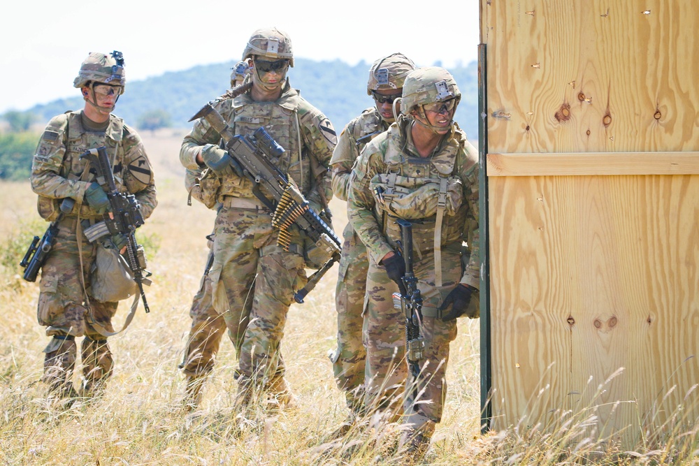 DVIDS - Images - 1 Cav Conduct a Table XII Gunnery [Image 8 of 11]