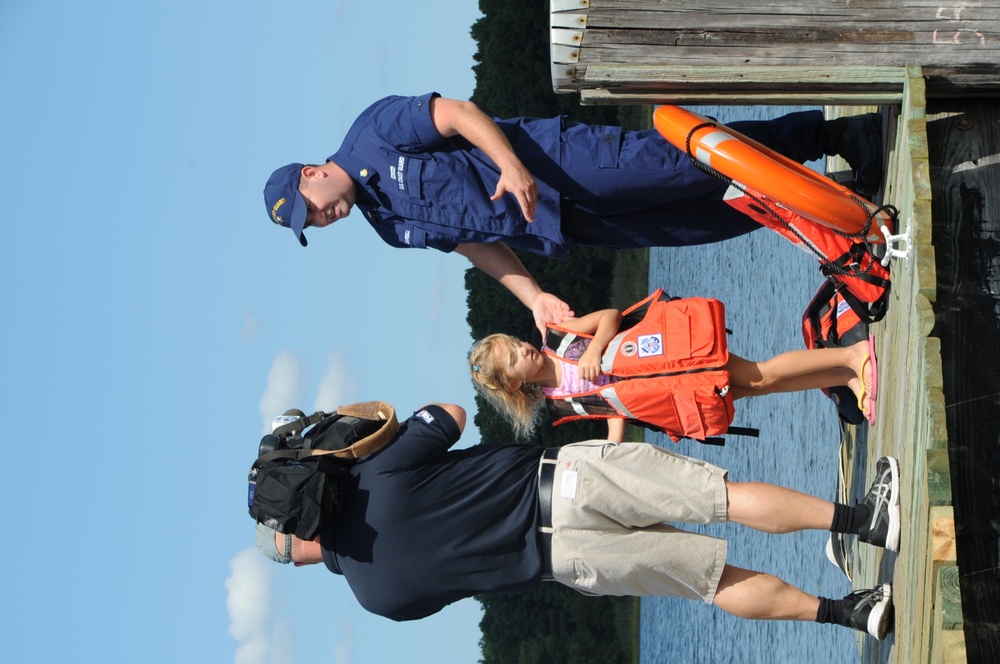 U.S. Coast Guard holds life jacket demonstration in Portsmouth, Va.