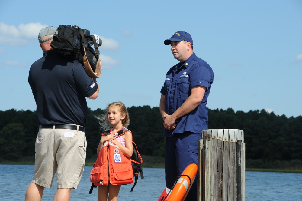 U.S. Coast Guard holds life jacket demonstration in Portsmouth, Va.