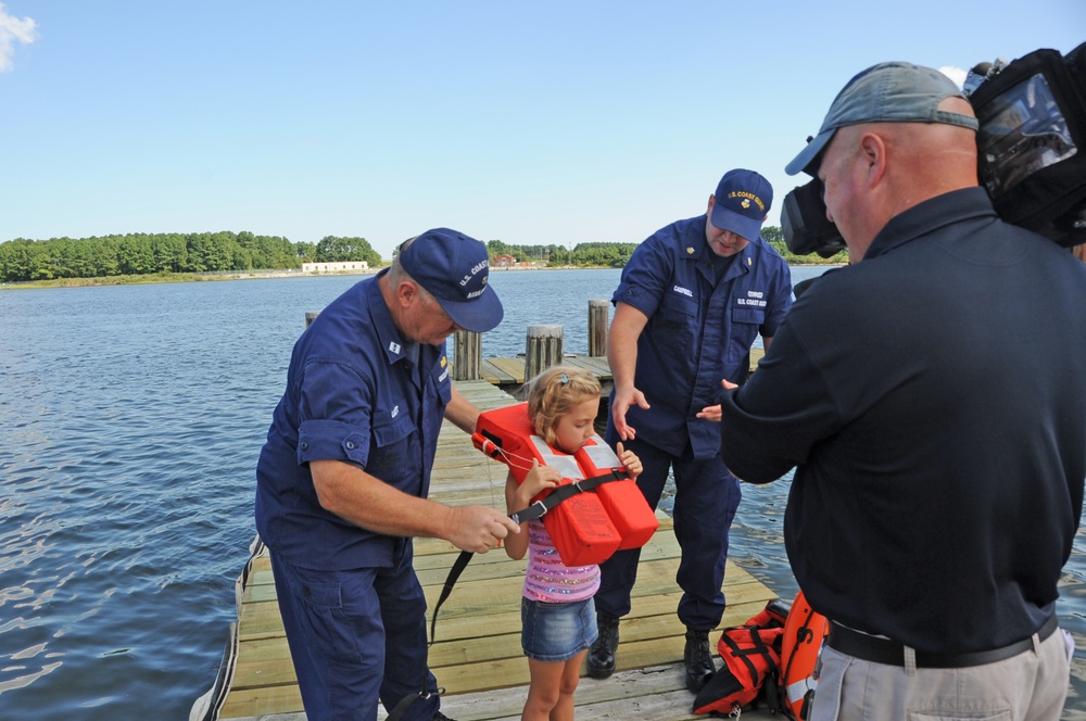 U.S. Coast Guard holds life jacket demonstration in Portsmouth, Va.