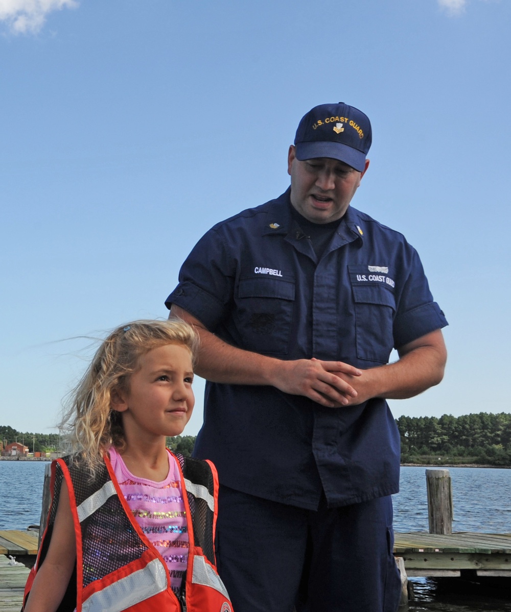 U.S. Coast Guard holds life jacket demonstration in Portsmouth, Va.