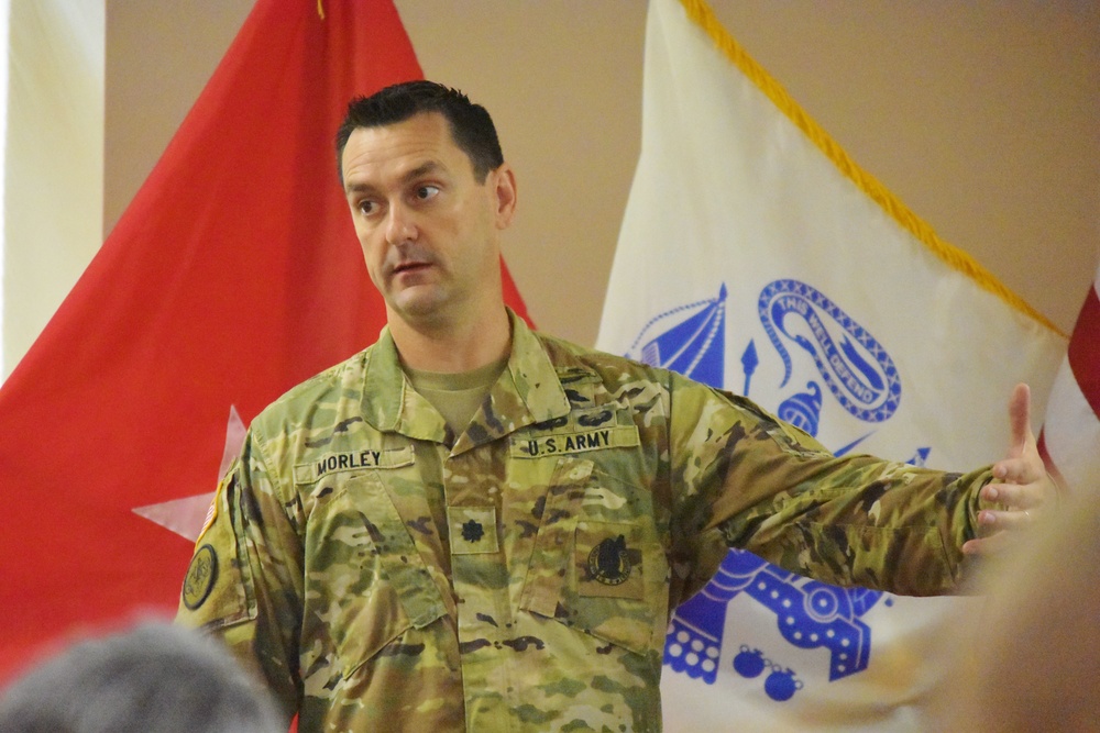 Phoenix Recruiting Battalion hosts Army Reserve leadership at R2PC