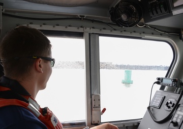 Coast Guard Station Kauai conducts port assessment in Nawiliwili Harbor