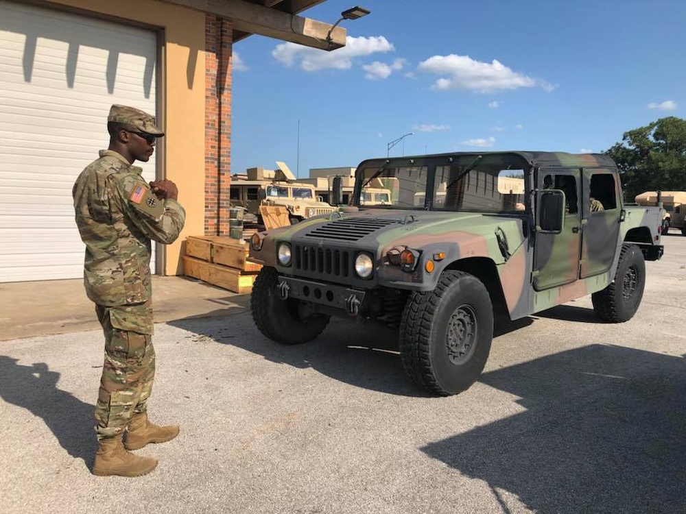 DVIDS - News - DFW Area Soldiers get a chance to the rule the road ...