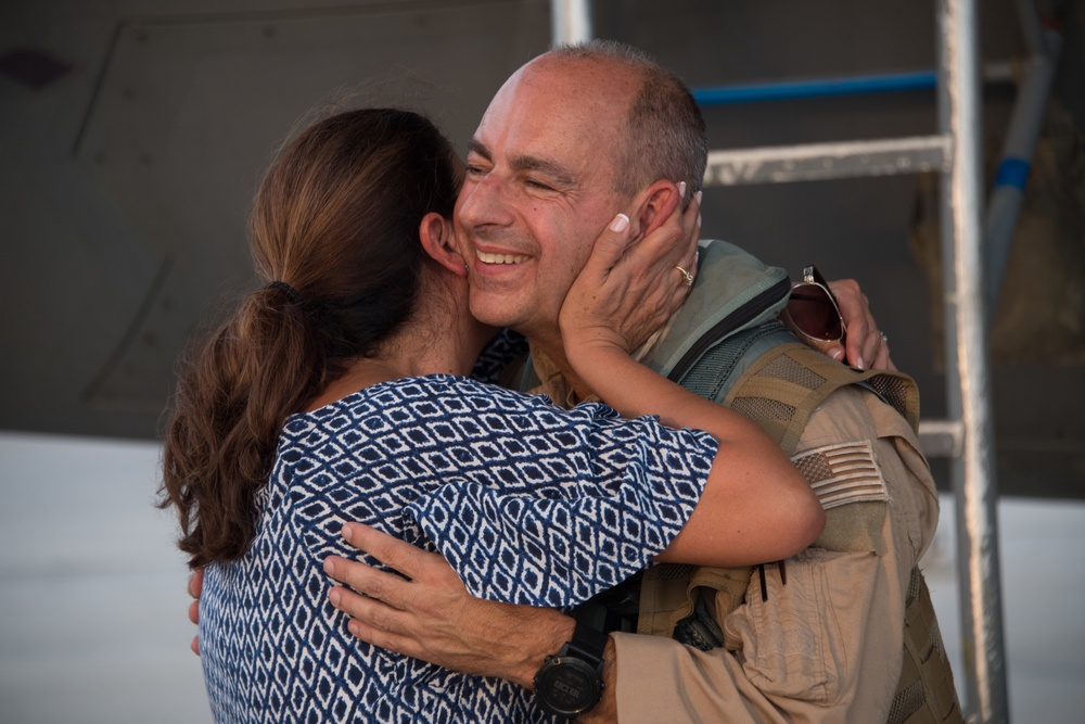 Lt. Gen. Jeffrey Harrigian celebrates final flight in F-22.
