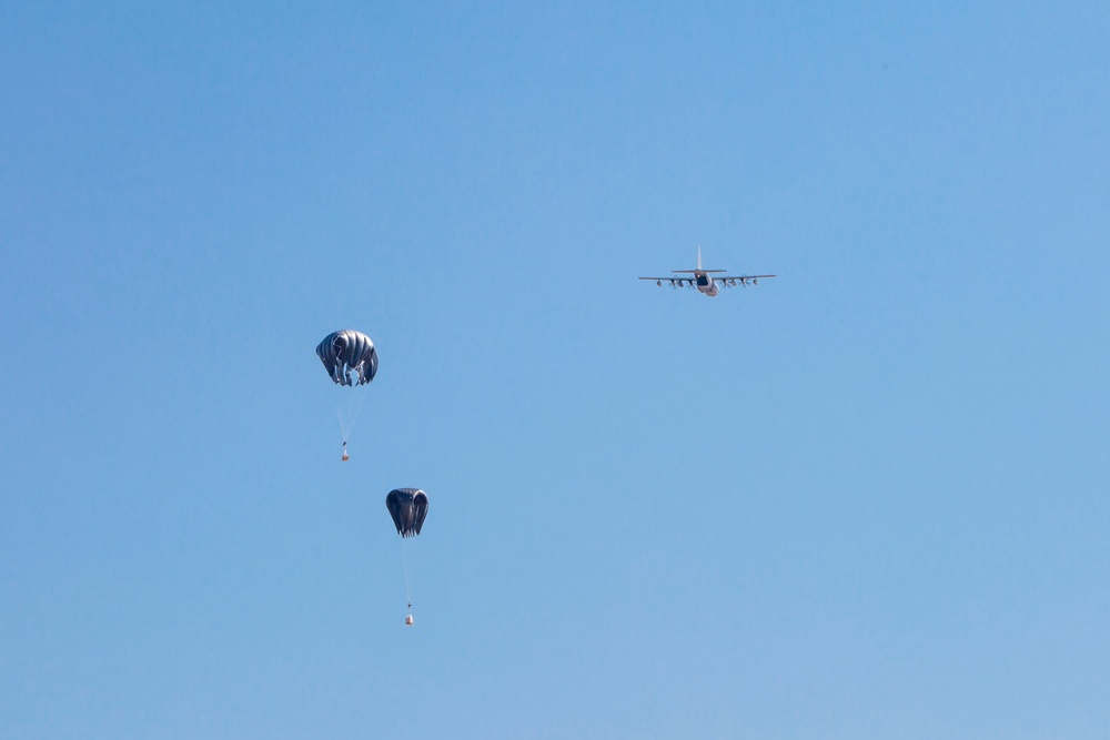 SPMAGTF-CR-AF Marines conduct JPADS exercise