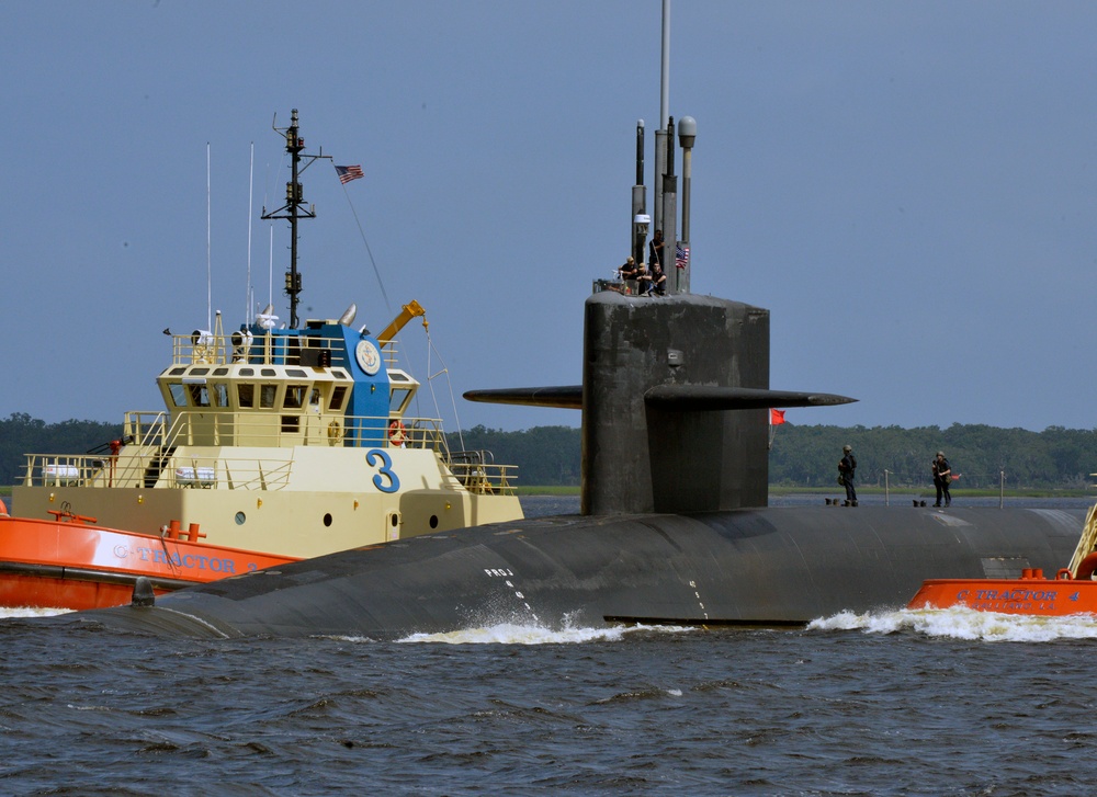 USS West Virginia Return to Homeport