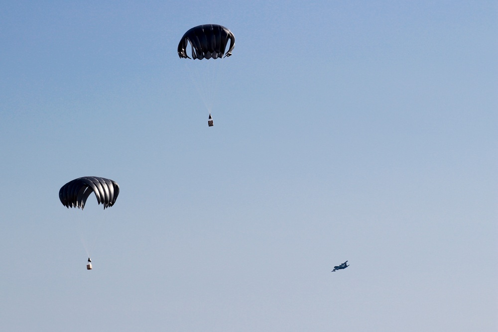 SPMAGTF-CR-AF Marines conduct JPADS exercise