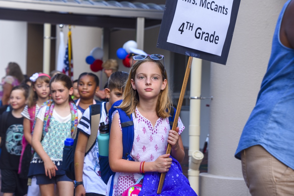 U.S. Fleet Activities Yokosuka Students Go Back to School