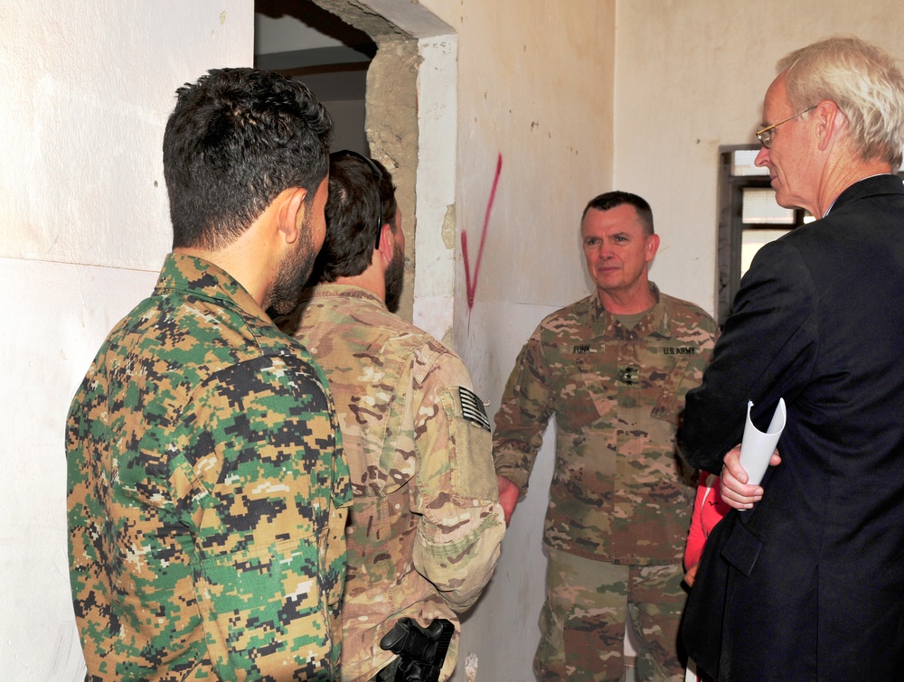 Lt. Gen. Funk visits former ISIS courthouse