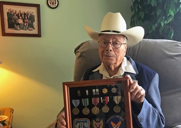 Former Railsplitter turns 100, reflects on extraordinary life