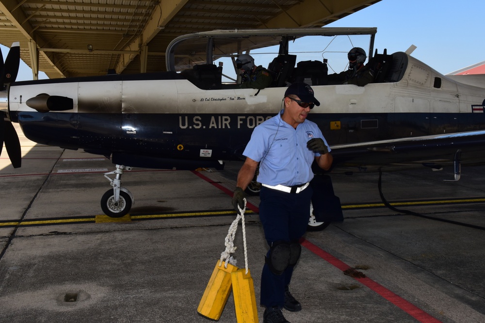 T-6A Texan II Prepares to Fly