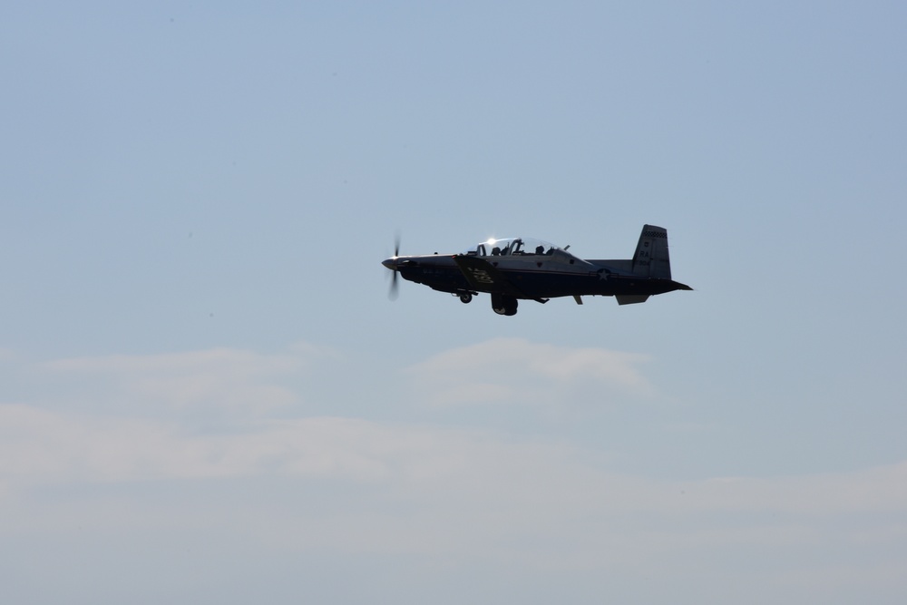 T-6A Texan II takes off