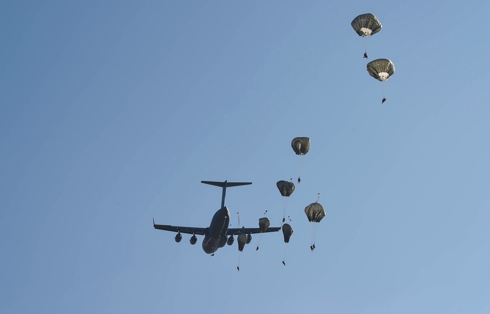 Airmen make it rain Soldiers in Predictable Iron