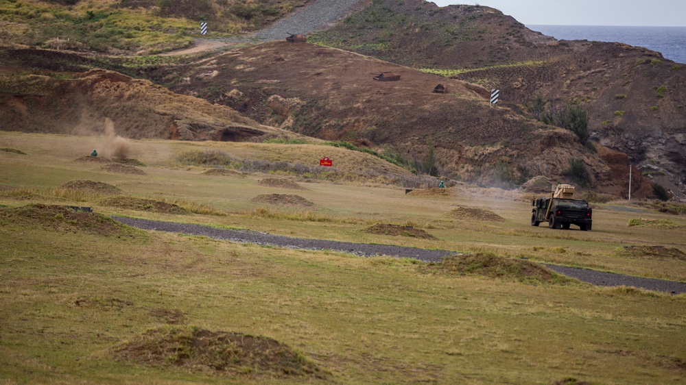 3/3 Weapons Company suppress and maneuver down range
