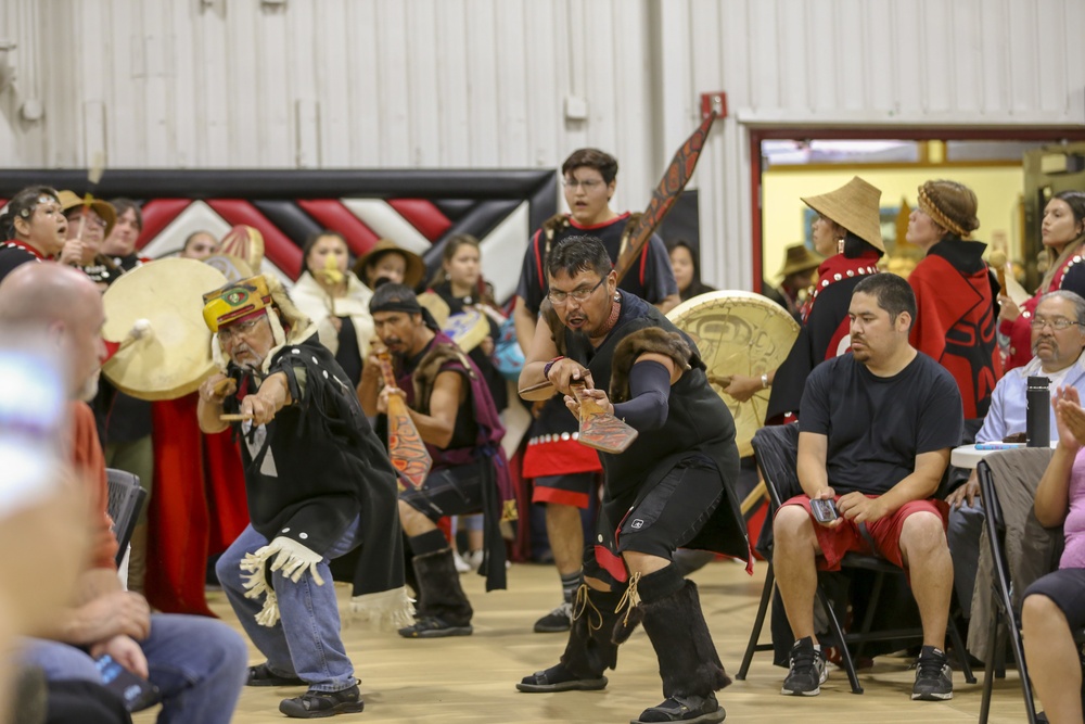 New Totem Pole on Prince of Wales Island honors Alaska’s veterans