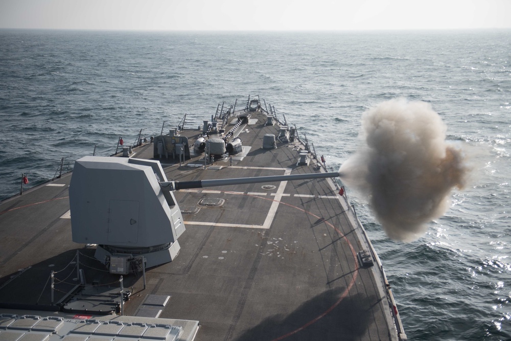 USS Chung-Hoon conducts a live-fire evolution