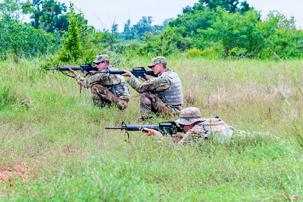 116th Cavalry Brigade Combat Team Soldiers conduct final live-fire exercise rehearsal in Thailand