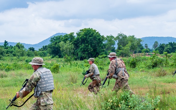 116th Cavalry Brigade Combat Team Soldiers conduct final live-fire exercise rehearsal in Thailand