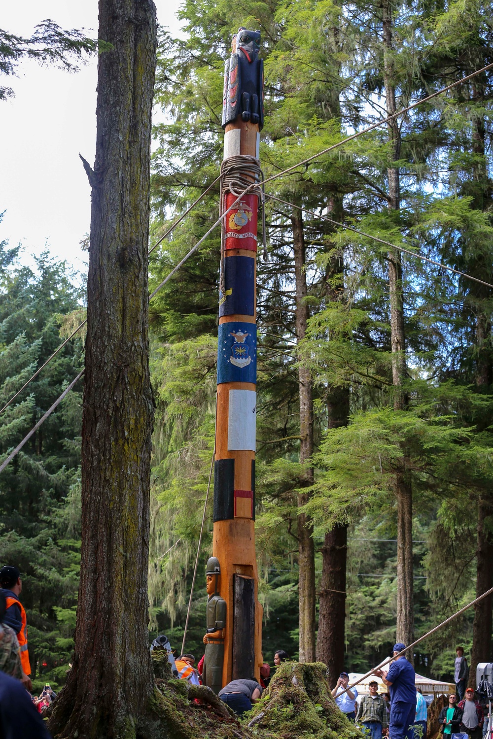 New Totem Pole on Prince of Wales Island honors Alaska’s veterans