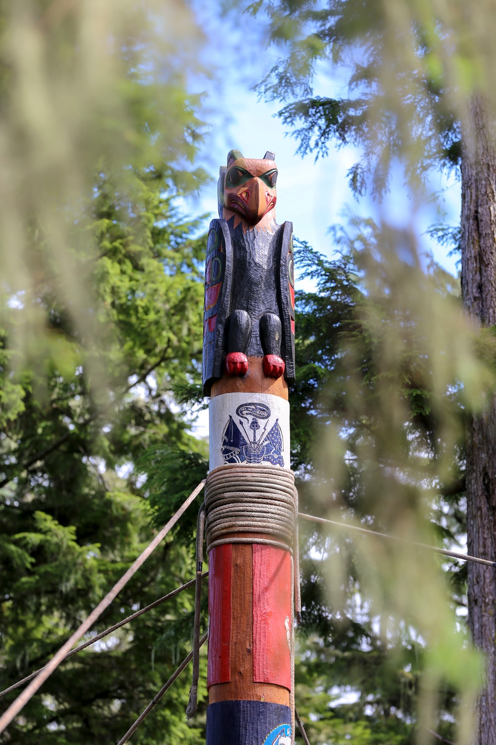 New Totem Pole on Prince of Wales Island honors Alaska’s veterans