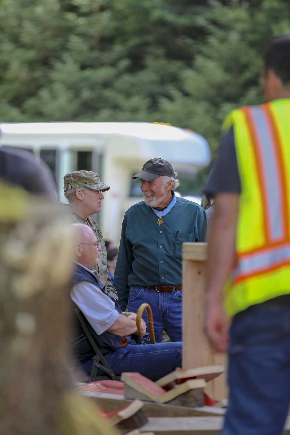 New Totem Pole on Prince of Wales Island honors Alaska’s veterans