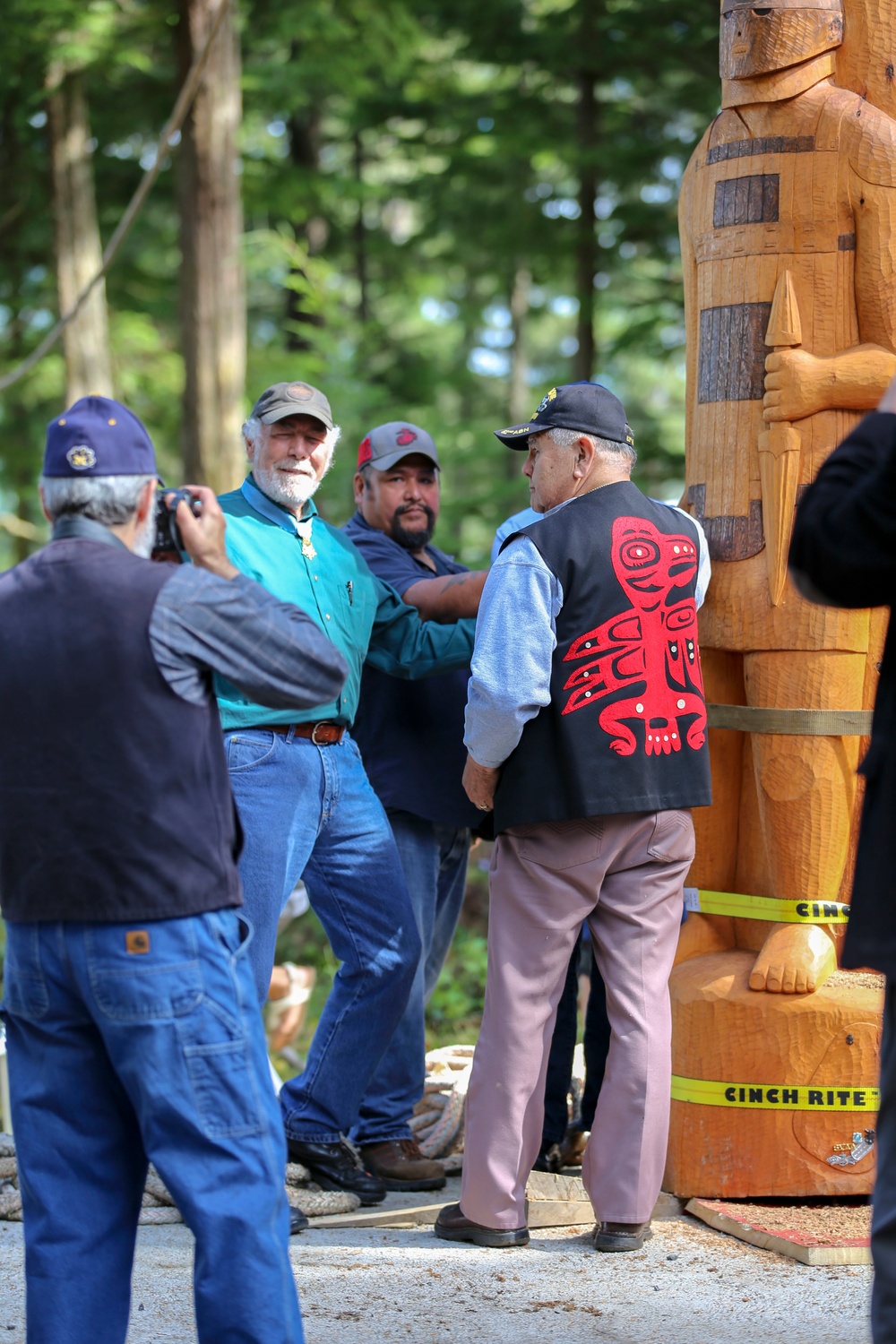 New Totem Pole on Prince of Wales Island honors Alaska’s veterans