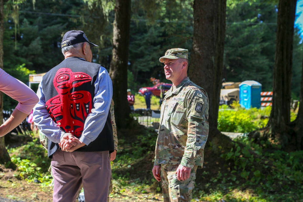 New Totem Pole on Prince of Wales Island honors Alaska’s veterans