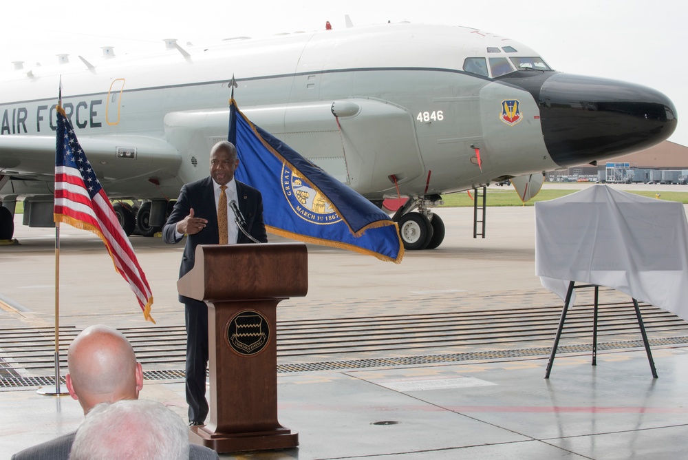 Offutt, Bellevue Public Schools celebrate DoD Investment in local school’s STEM programs