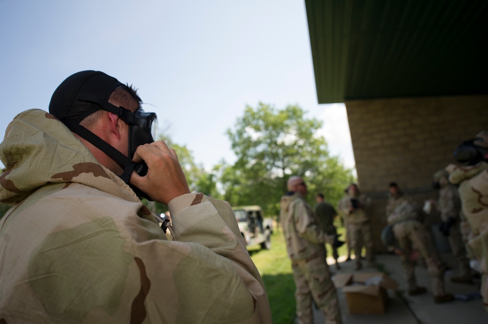 4th Reconnaissance Battalion Gas Chamber Training