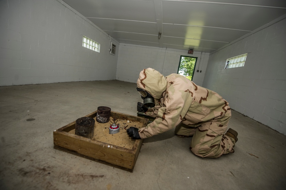 4th Reconnaissance Battalion Gas Chamber Training