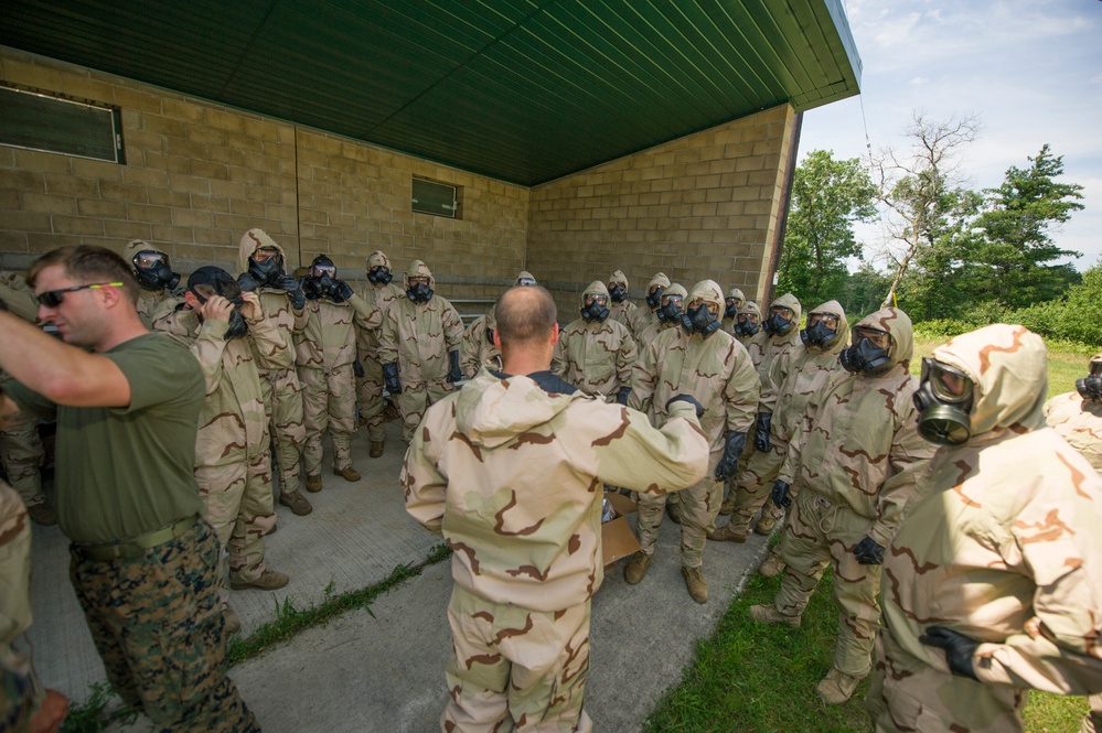 4th Reconnaissance Battalion Gas Chamber Training