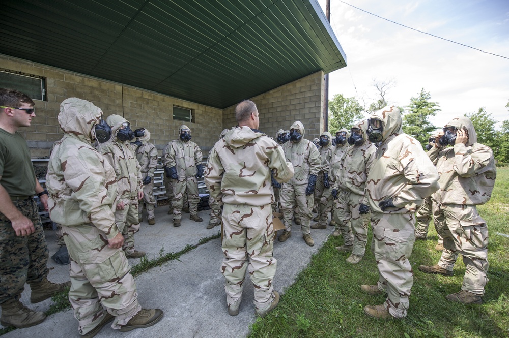 4th Reconnaissance Battalion Gas Chamber Training