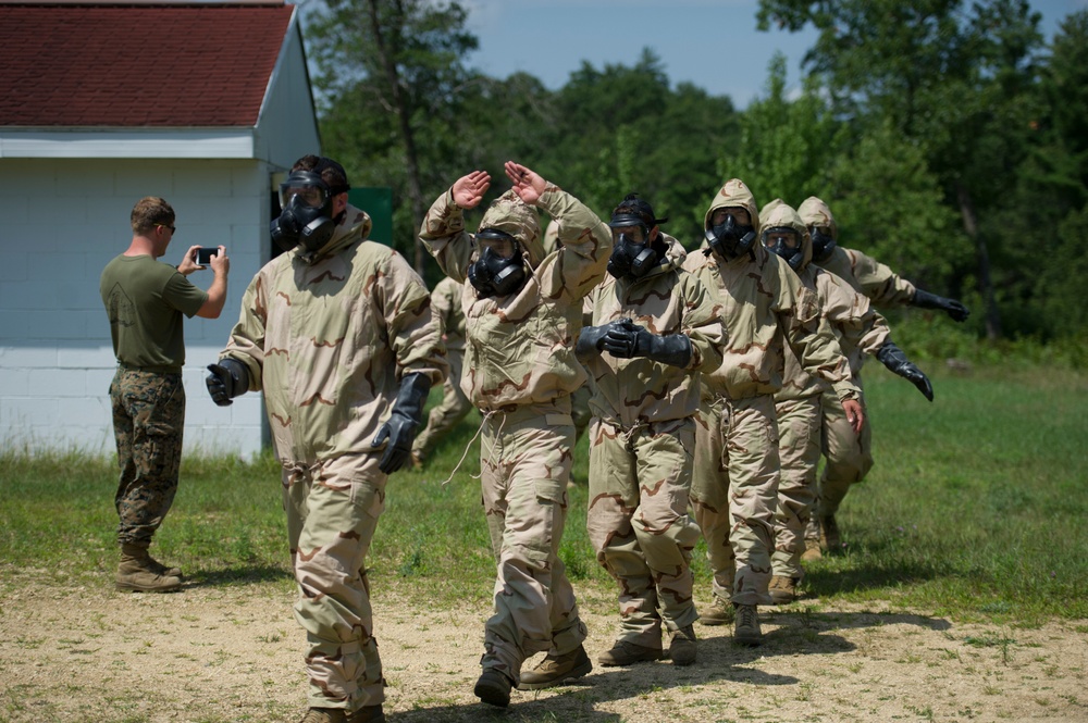 4th Reconnaissance Battalion Gas Chamber Training