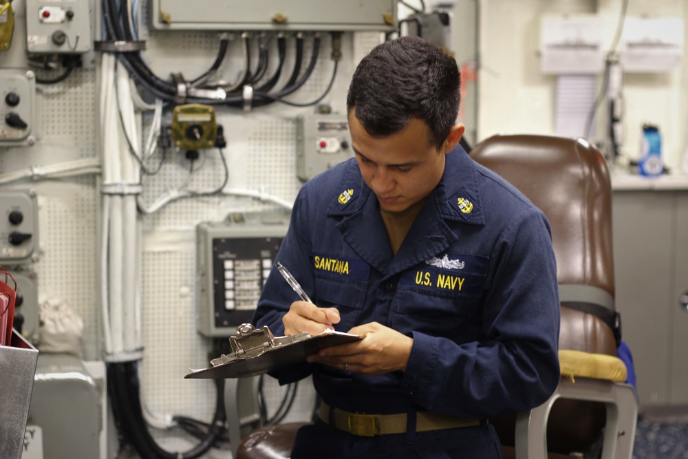 USS The Sullivans (DDG 68)