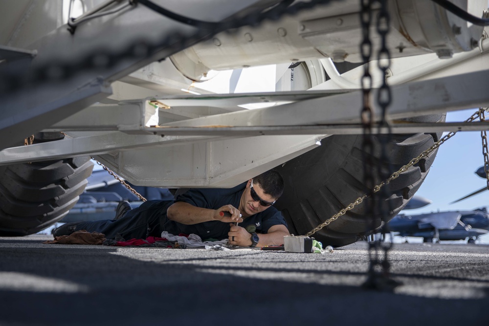 Flight Deck Maintenance