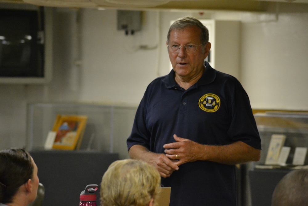 Master Chief Petty Officer of the Navy (Ret) Duane Bushey speaks to CPO Selects