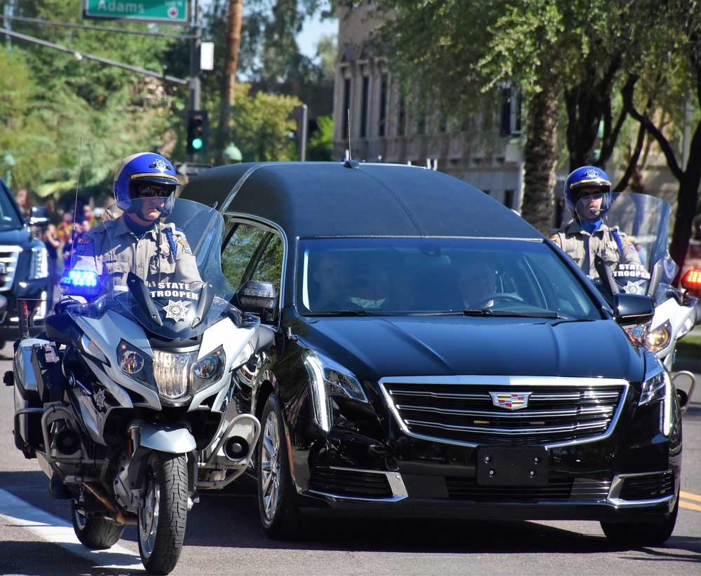 Recruiters honor Sen. John McCain as body laid in Arizona State Capitol