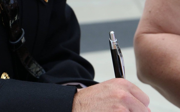 Wisconsin native commissions at War Memorial